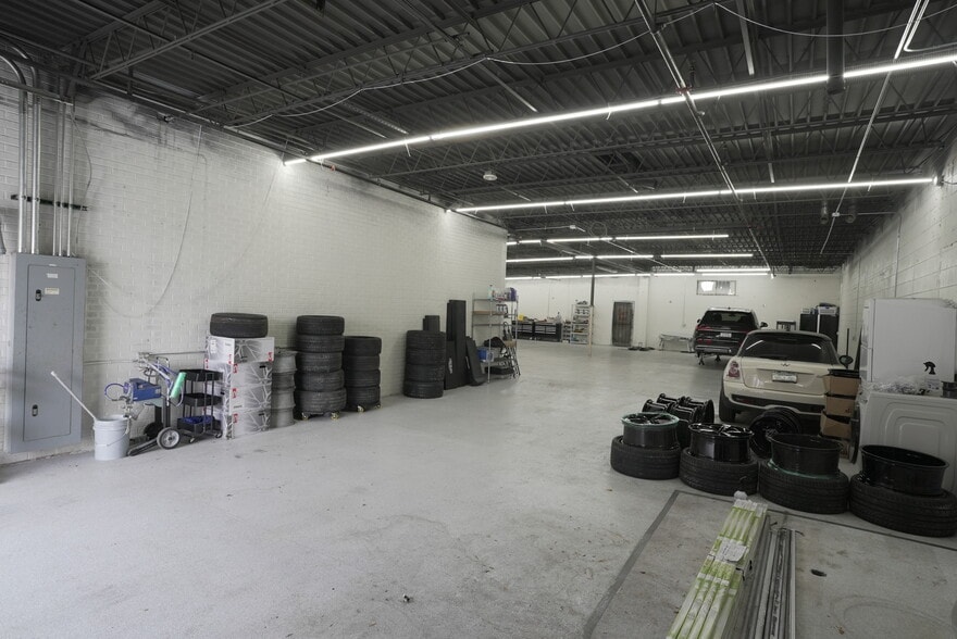 More Photos Of 3301 E 42nd Ave, Denver Warehouse For Sale