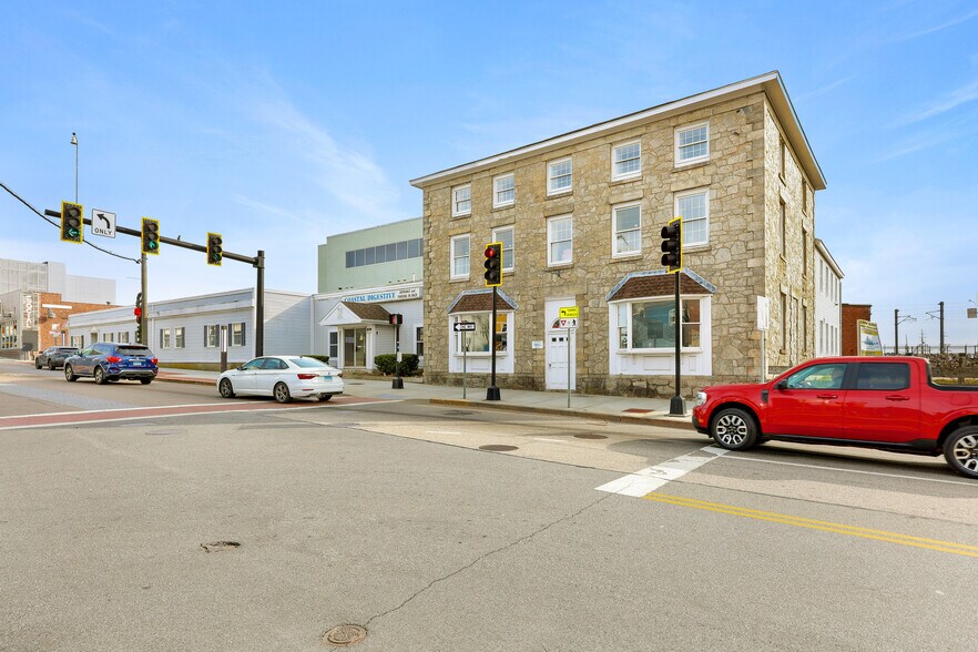 More Photos Of , New London Office For Sale