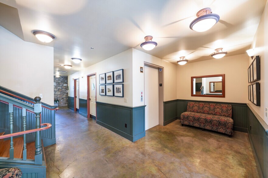 More Photos Of 1417 Railroad Ave, Saint Helena Medical For Sale