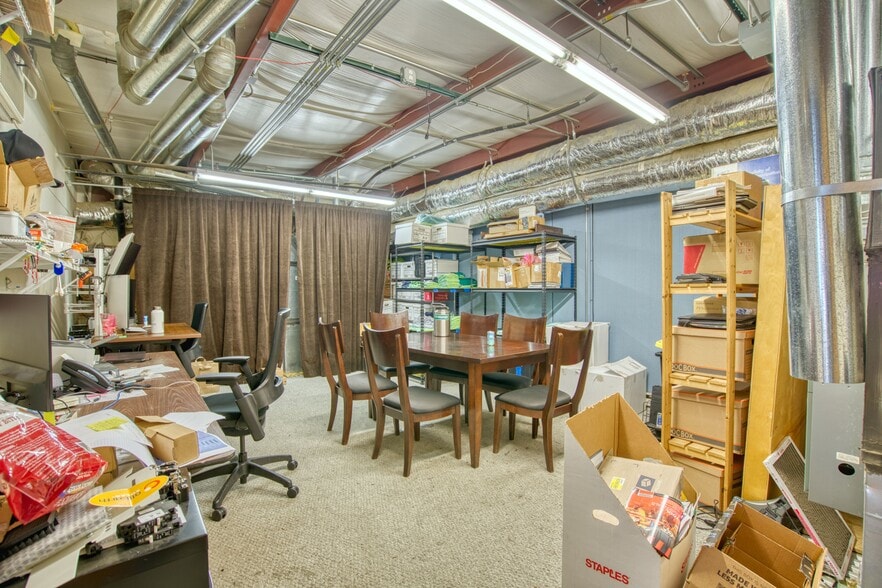 More Photos Of 1501 Lee Hill Dr, Boulder Showroom For Sale