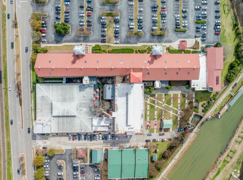 More Photos Of 1450 Greene St, Augusta Unknown For Lease