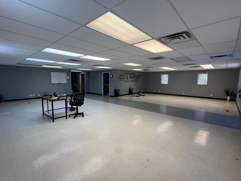 More Photos Of 3930 S US Highway 85 87, Colorado Springs Showroom For Sale