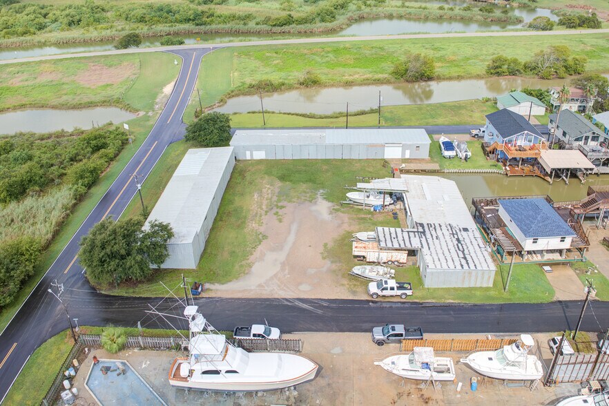 More Photos Of 205 Marine Way, Freeport Self Storage For Sale