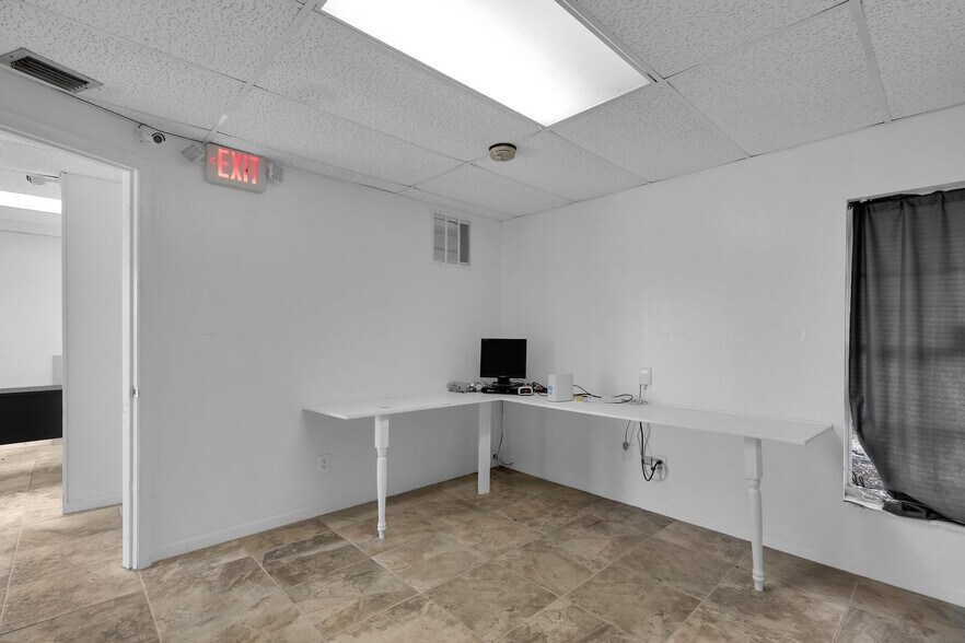 More Photos Of 21423 Overseas Hwy, Cudjoe Key Freestanding For Lease