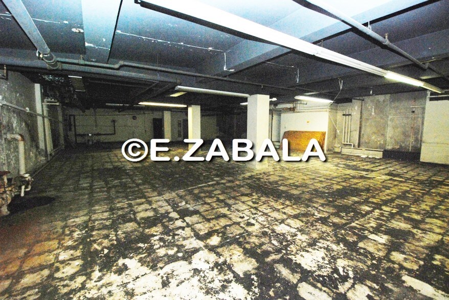 More Photos Of 166-36 Jamaica Ave, Jamaica General Retail For Lease