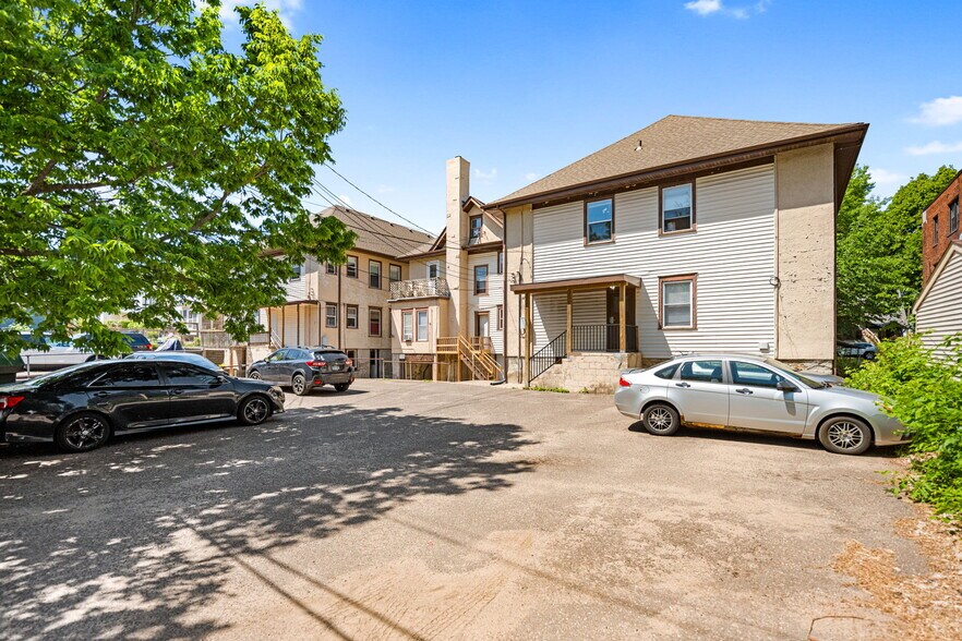 More Photos Of 934 Ashland Ave, Saint Paul Multifamily For Sale