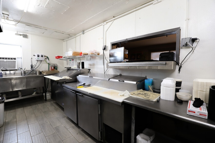 More Photos Of 12169 S Williams St, Dunnellon Restaurant For Sale