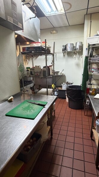 More Photos Of 4 Wheeler st, Lynn Restaurant For Lease