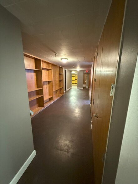 More Photos Of 225 6th St, Marysville Storefront For Sale