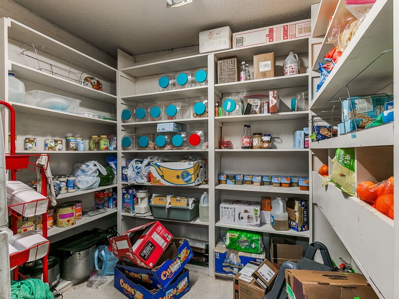 More Photos Of 809 SW 4th St, Moore Religious Facility For Sale