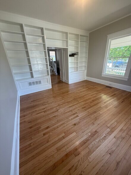 More Photos Of 1306 Hillsborough St, Raleigh Loft Creative Space For Lease