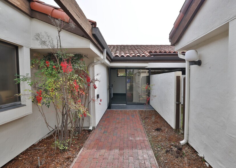 More Photos Of 2504 Samaritan Dr, San Jose Medical For Lease
