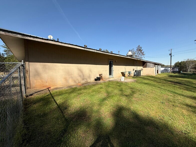 More Photos Of 1429 Athens Rd, Crawford Flex For Sale