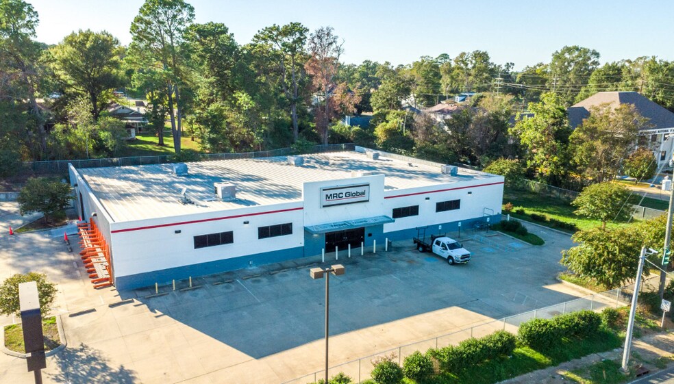 More Photos Of 400 Washington Ave, Mansfield Freestanding For Lease