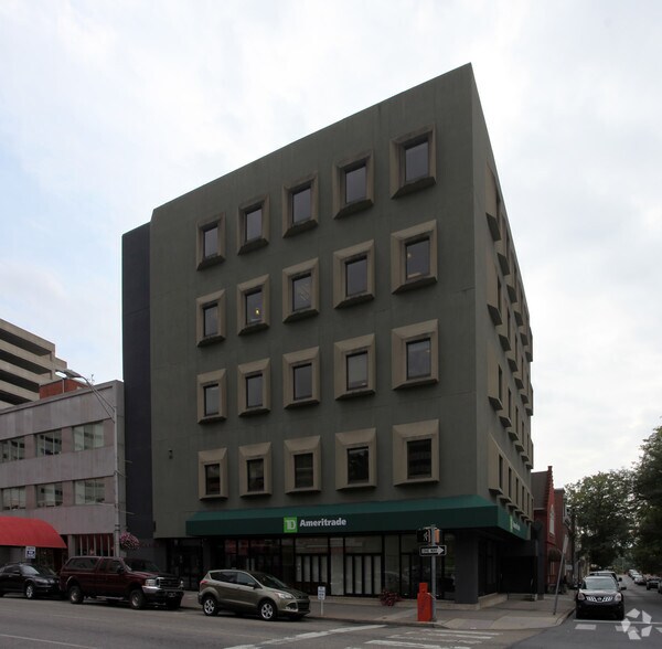More Photos Of 108-114 N 2nd St, Harrisburg Office Residential For Lease