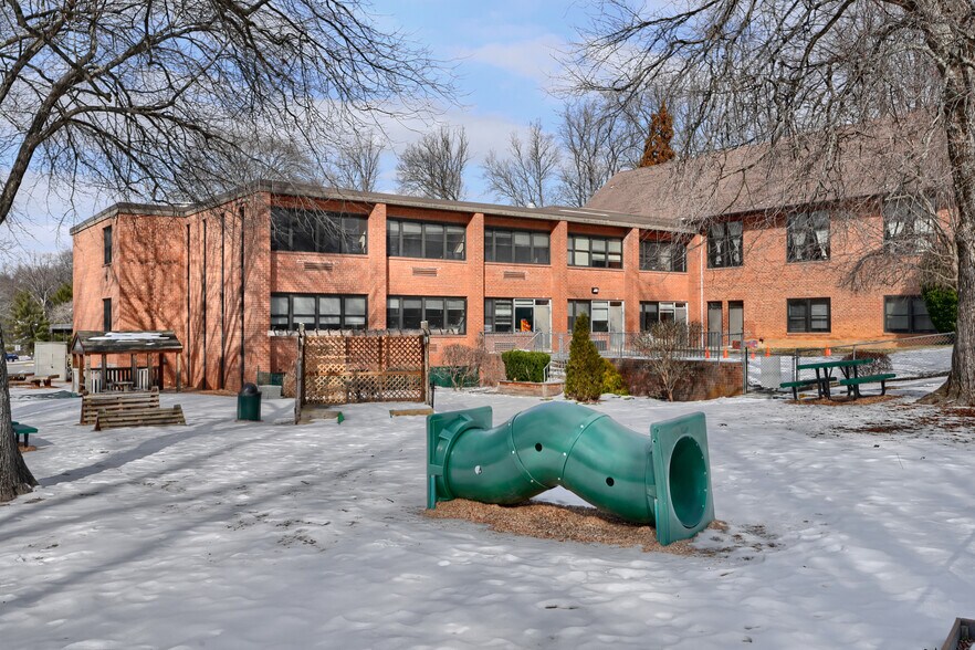 More Photos Of 541 Marshall Rd SW, Vienna Religious Facility For Sale