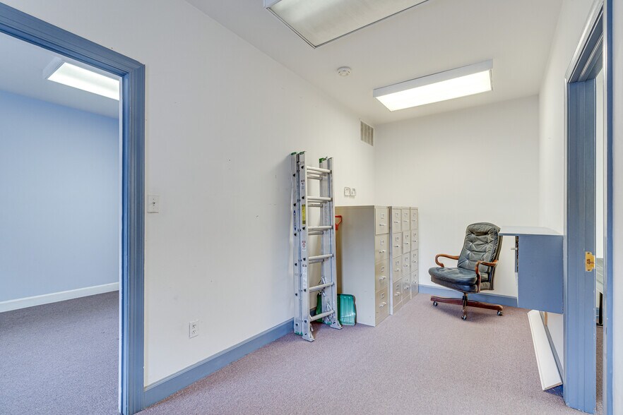 More Photos Of 217 N Washington St, Alexandria Office Residential For Sale