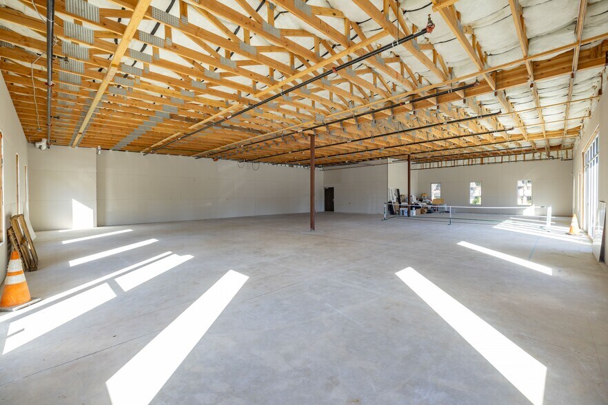 More Photos Of 1623 Santa Clara Dr, Roseville Medical For Lease