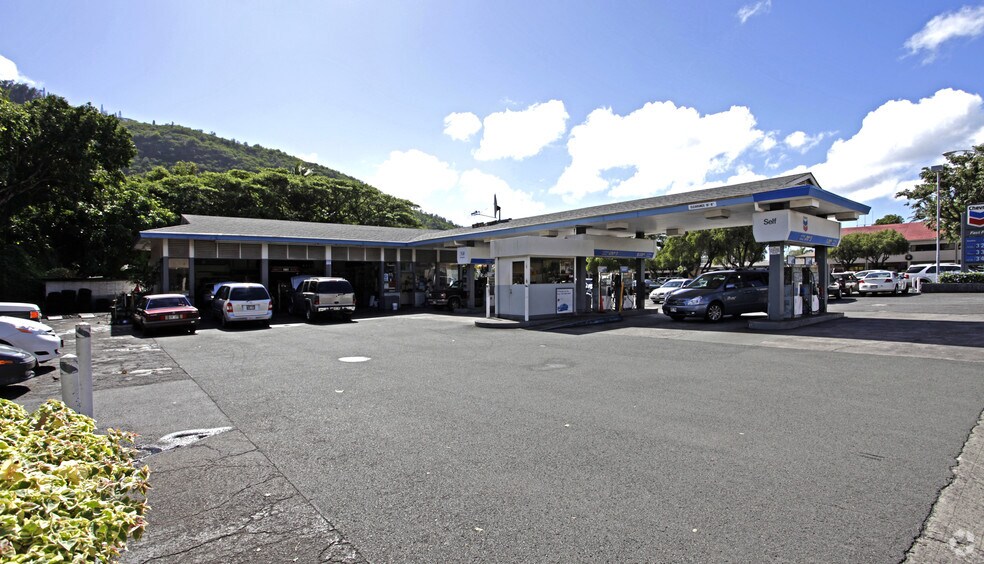 More Photos Of 2855 E Manoa Rd, Honolulu Unknown For Lease