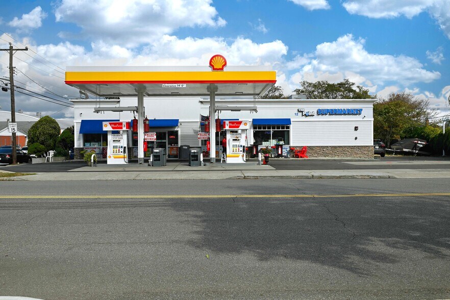Primary Photo Of 12 Lido Blvd, Point Lookout Service Station For Sale