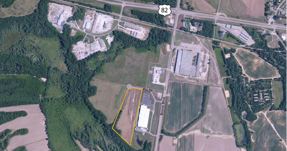 More Photos Of Off Boone Blvd, Northport Land For Lease