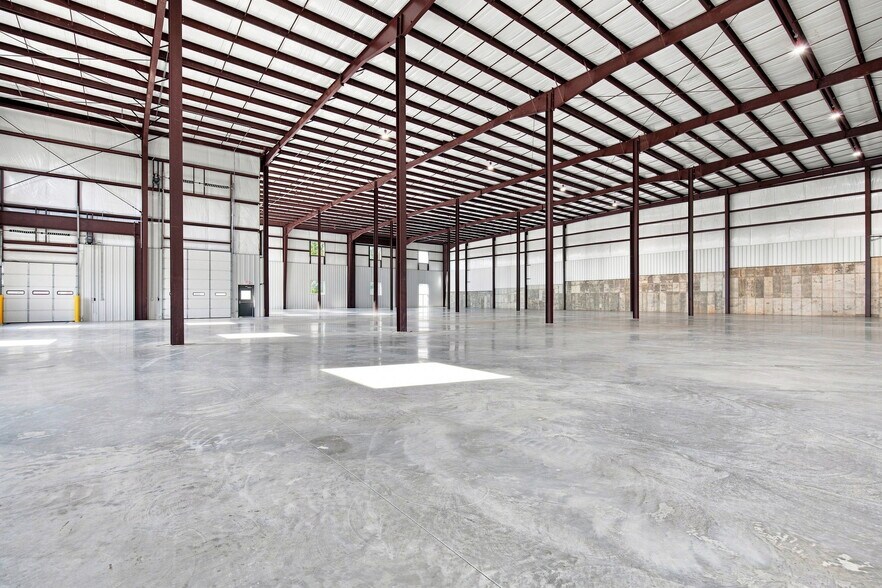 More Photos Of 1440 Bland, Louisville Warehouse For Lease