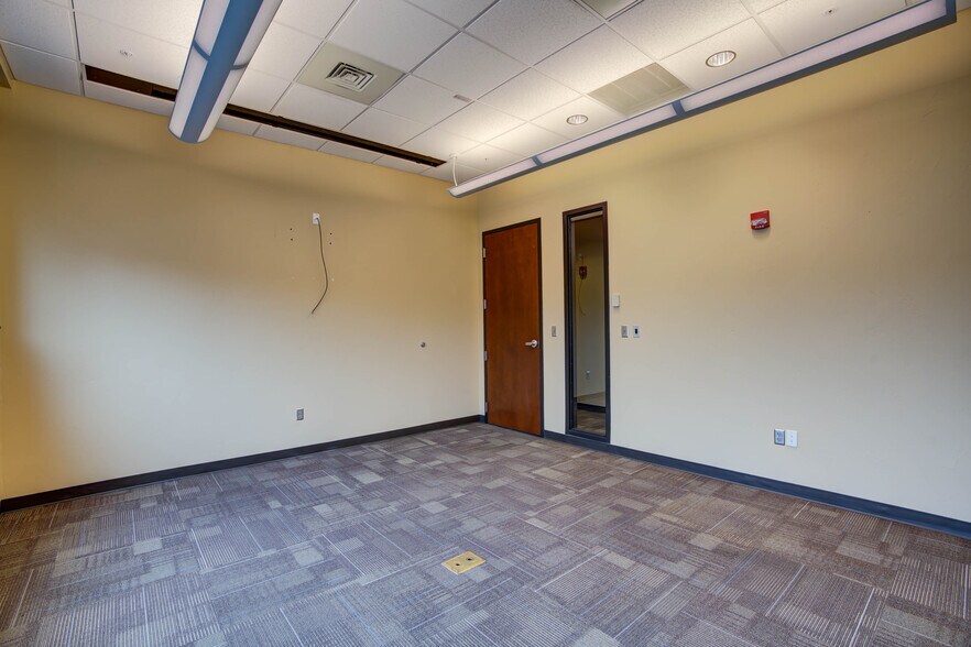 More Photos Of 9240 Explorer Dr, Colorado Springs Office For Lease