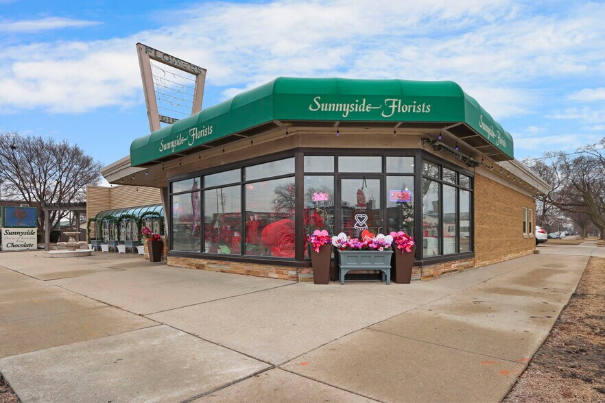 More Photos Of 3021 75th St, Kenosha Freestanding For Sale