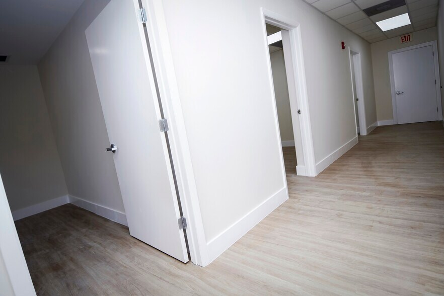 More Photos Of 5539 SW 8th St, Coral Gables Medical For Sale