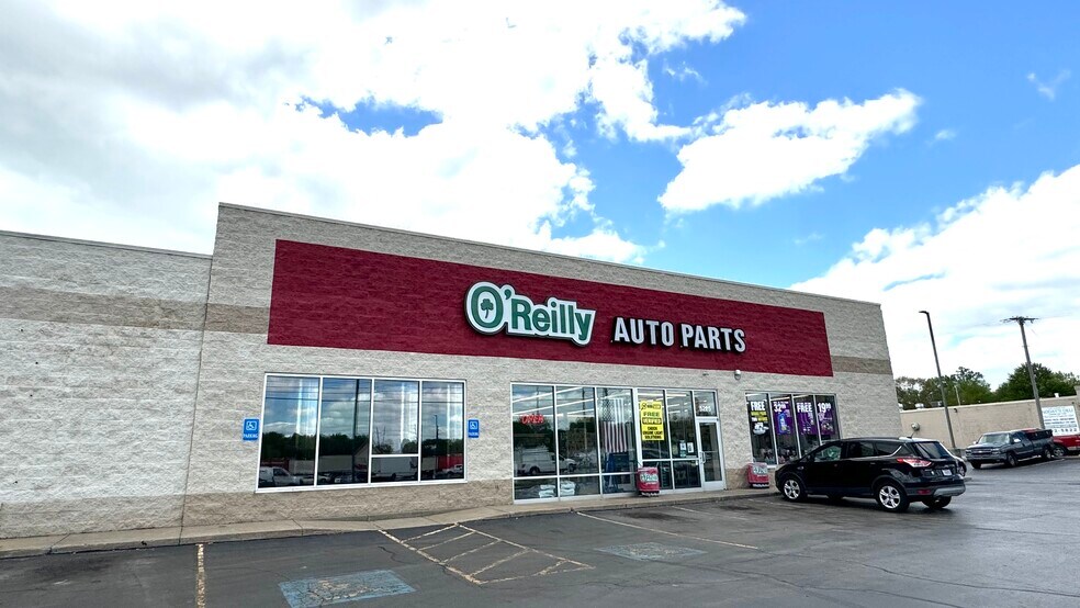 More Photos Of 4774 Mahoning Ave, Youngstown Storefront For Sale
