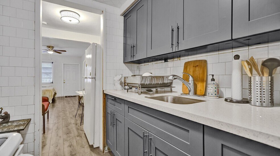 More Photos Of 7630 Byron Ave, Miami Beach Apartments For Sale