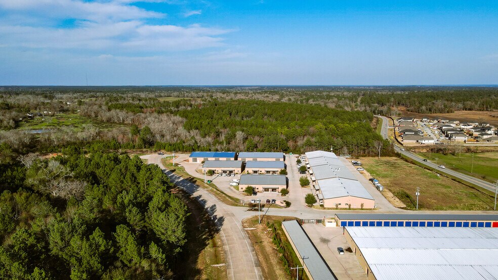 More Photos Of 15349 Summit Park Dr, Montgomery Unknown For Lease