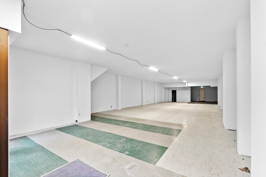 More Photos Of 4787-4797 Rue Sainte-Catherine E, Montréal Storefront Retail Residential For Lease