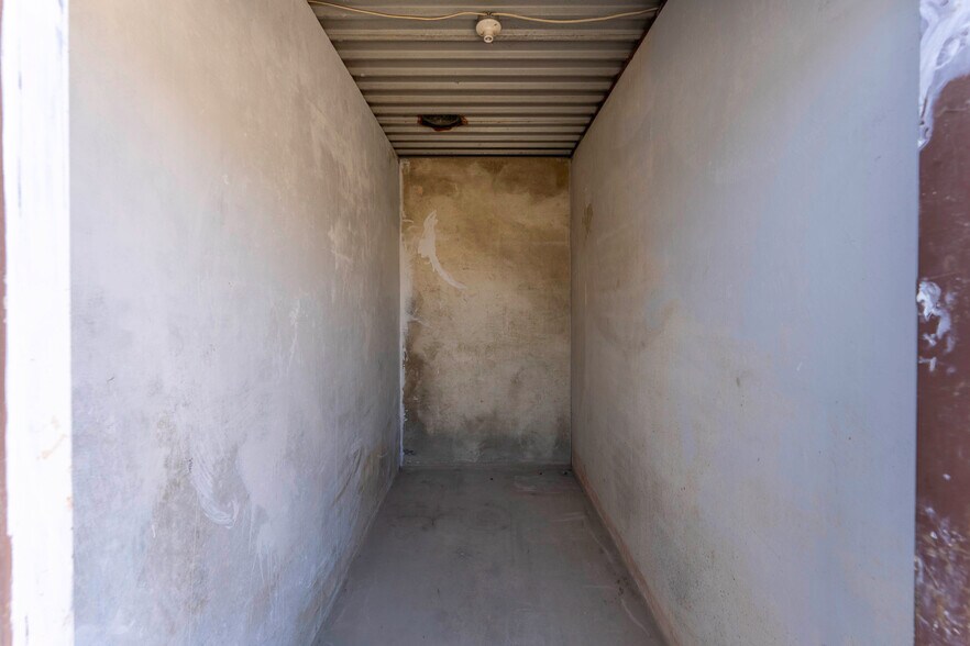 More Photos Of 1065 Market Hts, New Braunfels Self Storage For Sale