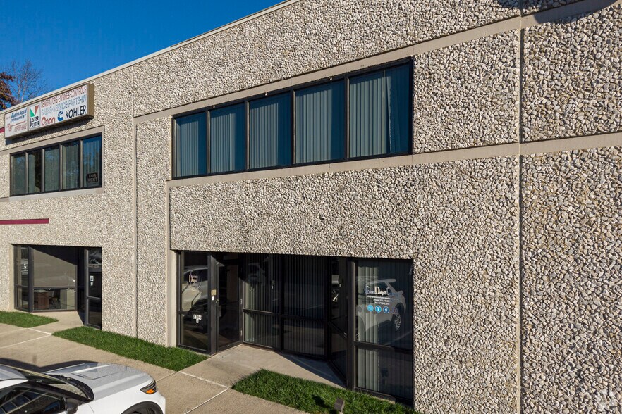 More Photos Of 8390 Terminal Rd, Lorton Warehouse For Lease