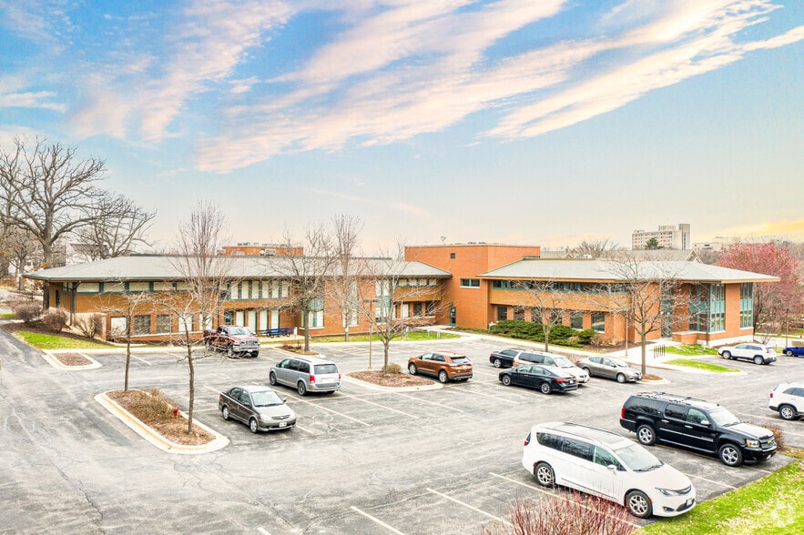 More Photos Of 434 S Yellowstone Dr, Madison Office For Lease