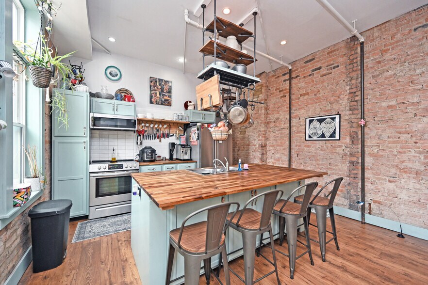 More Photos Of 118 E Liberty St, Cincinnati Apartments For Sale