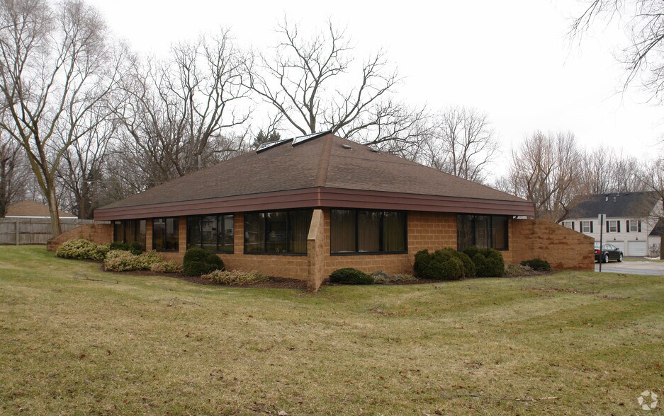 More Photos Of 5121 Flushing Rd, Flushing Office For Lease