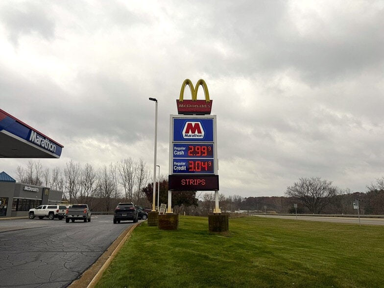 More Photos Of 3989 S Lapeer Rd, Metamora Fast Food For Sale