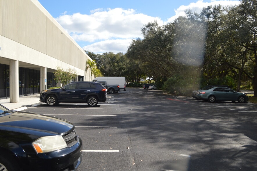 More Photos Of 6000 Park of Commerce Blvd, Boca Raton Distribution For Lease