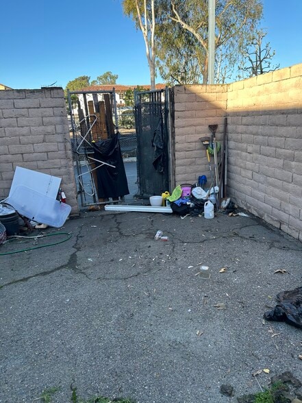 More Photos Of 32031 Camino Capistrano, San Juan Capistrano Contractor Storage Yard For Lease