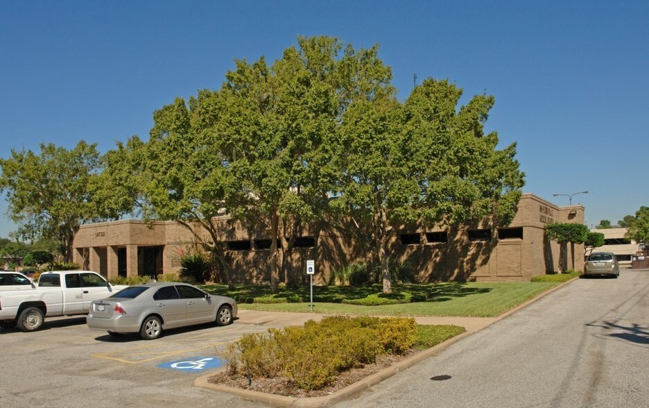 More Photos Of 14740 Barryknoll Ln, Houston Medical For Lease