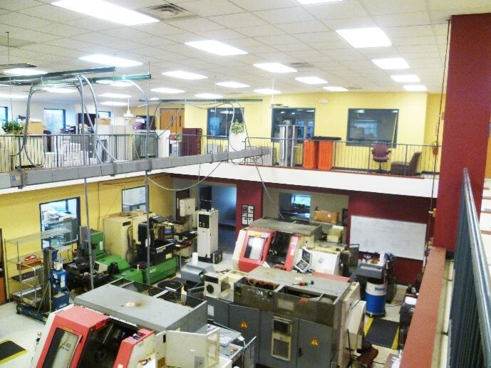 More Photos Of 777 Bowman Ave, Columbus Warehouse For Lease