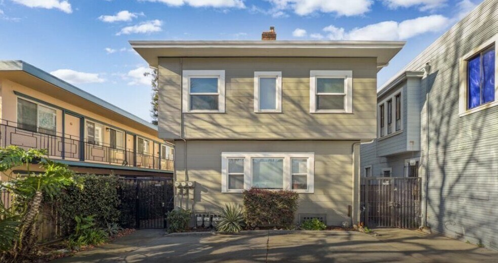 More Photos Of 6437 Telegraph Ave, Oakland Apartments For Sale