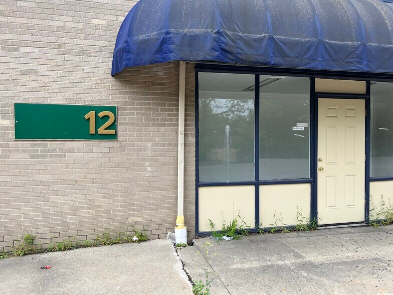 More Photos Of 2710 W Court St, Flint Office For Sale