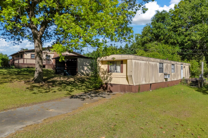 More Photos Of 3136 Langley Rd, Loganville Storefront Retail Office For Sale