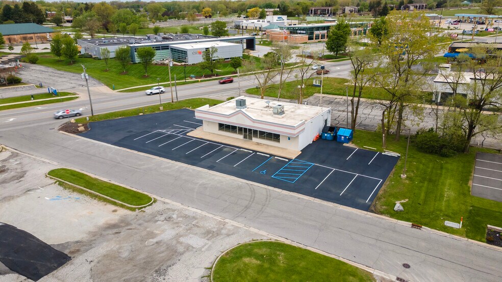 More Photos Of 2306 Calumet Ave, Valparaiso Convenience Store For Sale