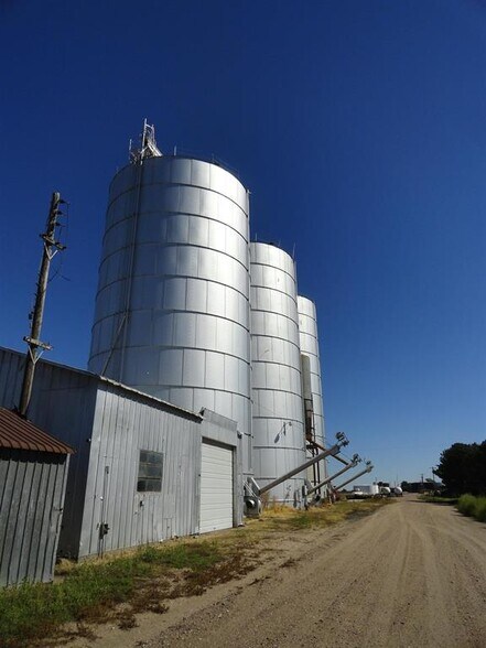 More Photos Of 6100 39th Street, Kearney Specialty For Sale