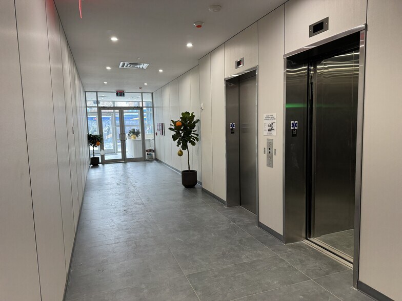 More Photos Of 9073 Sutphin Blvd, Jamaica Medical For Lease