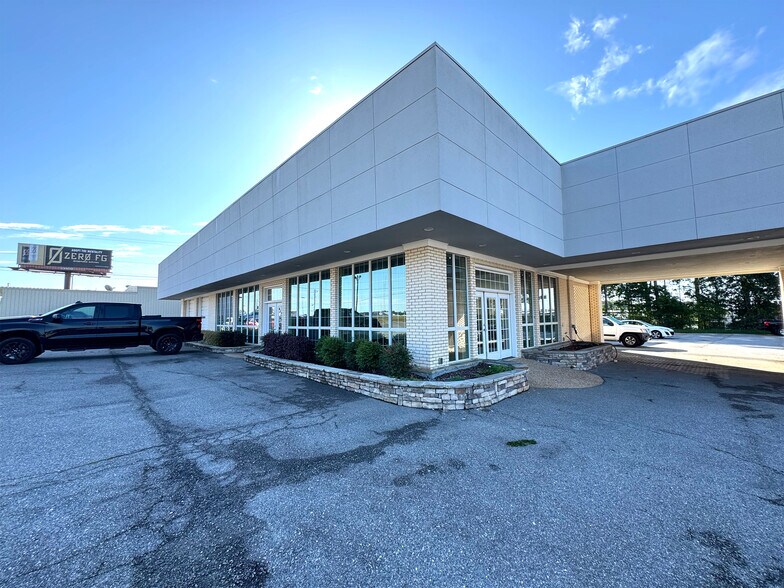 Primary Photo Of 118 Roberson Mill rd, Milledgeville General Retail For Lease